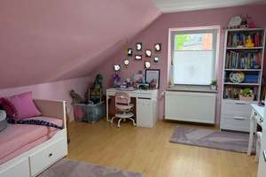 „Ideal für einen Handwerker“
Freistehendes  Einfamilienhaus mit Altbau-Charme in 47228 Duisburg – Die vollständige Adresse der Immobilie erhältst du vom Anbieter., 47228 Bergheim, Duisburg – Vorschaubild 11