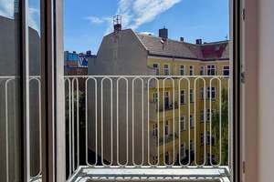 Kapitalanlage mit knapp 4% Mietrendite-Großzügige 1-Zimmerwohnung zur Morgensonne nach Jungfernheide – Osnabrücker Straße 27, 10589 Charlottenburg, Berlin – Vorschaubild 2