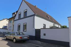 Attraktives Mehr- oder Einfamilienhaus mit 4 Einheiten, Garten und flexiblen Nutzungsmöglichkeiten