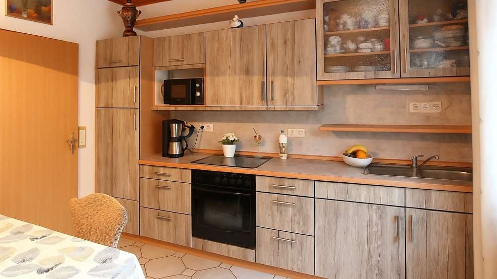 Immobilie in Edewecht - Ein-/Zweifamilienhaus mit großzü. Garten, Garage sowie abtrennbarem Bauplatz in Edewecht-Osterscheps - Bild 0