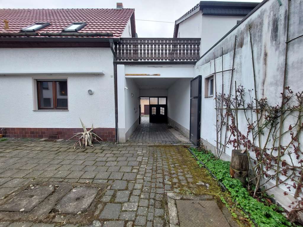 Immobilie in Helbra - Haus der 1000 Möglichkeiten im Zentrum von Helbra - Bild 1