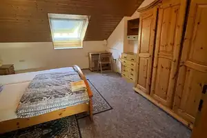 Geräumiges + gepflegtes 7-Zimmer-Wohnhaus und Nebengebäude (für Gewerbe) in Königsbrunn – Augsburg (Kreis) – Vorschaubild 11