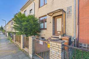 Bremen – Neuenland • Modernes Reihenmittelhaus mit hübschem Innenhof & zentraler Lage – Die vollständige Adresse der Immobilie erhältst du vom Anbieter., 28199 Neuenland, Bremen – Vorschaubild 2