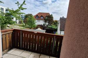 Helle 1 Zimmer Wohnung mit großer Loggia in zentraler Lage in Erlangen Süd – Johann-Jürgen-Straße 9, 91052 Anger, Erlangen – Vorschaubild 4