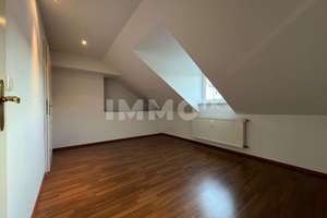 Großzügige 3-Zimmer-Dachgeschosswohnung in Uni-Nähe – Haubahn 20, 42119 Elberfeld, Wuppertal – Vorschaubild 4