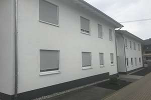 Hochwertige 4 Zimmer Wohnung , 100 m²,  incl. Abstellraum Garage und 2 Stellplätze in super Lage