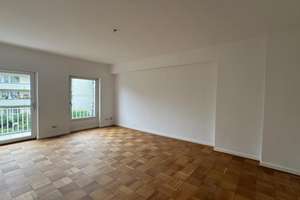 Familienfreundliche 3-Zimmer-Wohnung mit Einbauküche, drei Balkonen und Venusbergausblick – Die vollständige Adresse der Immobilie erhältst du vom Anbieter., 53129 Dottendorf, Bonn – Vorschaubild 10