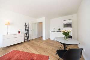 Sofort einziehen & wohlfühlen: Sanierte 1,5-Zimmer-Wohnung mit Balkon in Bogenhausen – Regina-Ullmann-Str. 73, 81927 Johanneskirchen, München – Vorschaubild 3
