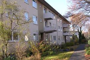3-Zimmer-Wohnung mit neuem Bad und Balkon in grüner Umgebung – Im Schlenk 133, 47055 Wanheimerort, Duisburg – Vorschaubild 2