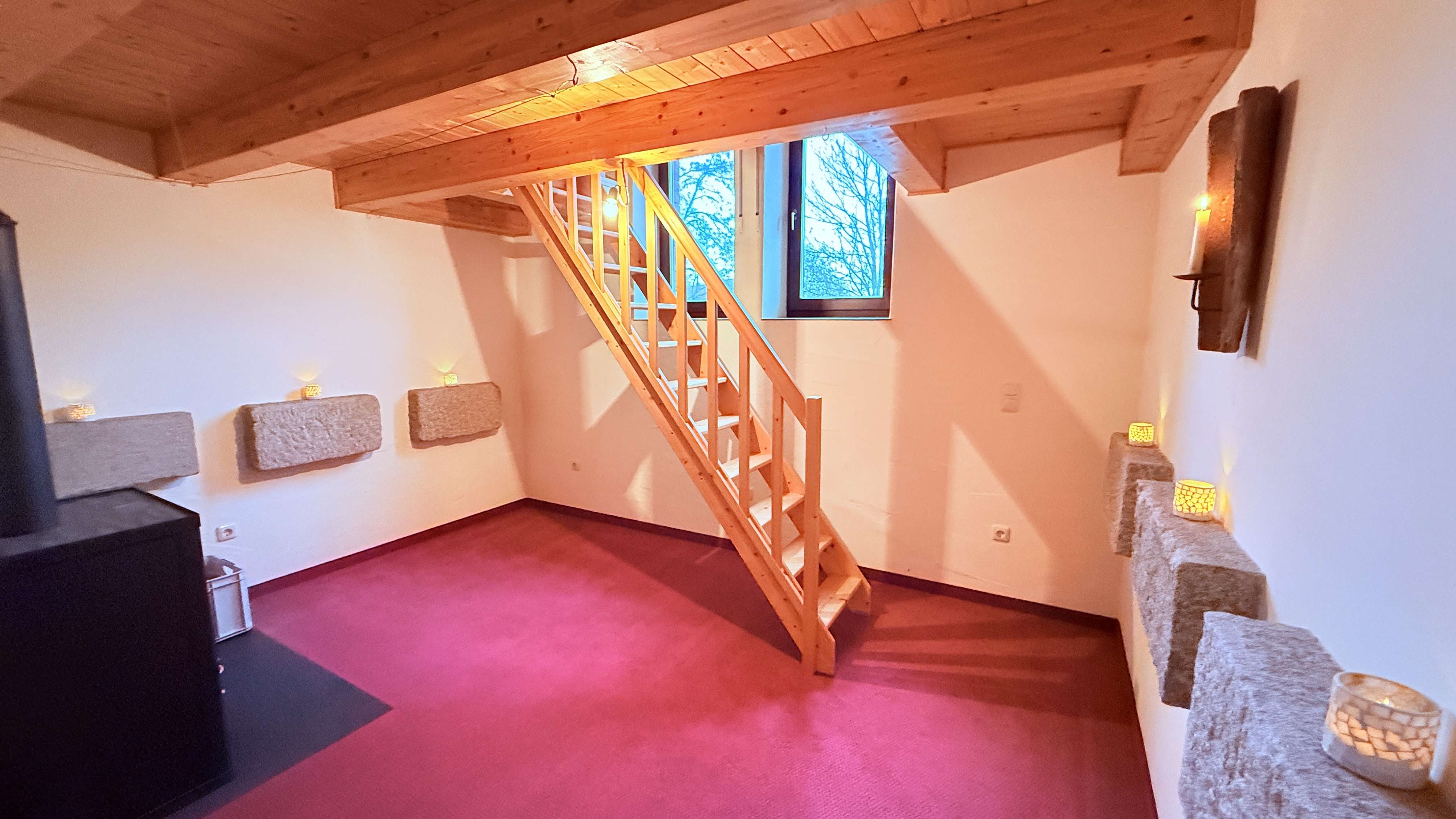 Immobilie in Eggenfelden - ... AIGNER - historisches, saniertes Bahnwärterhaus mit Carport für Individualisten mit Charme ... - Bild 0