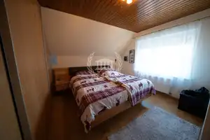 RESERVIERT!: Familienidylle in Nittendorf: Einfamilienhaus mit Garten und Umbaupotenzial! – Regensburg (Kreis) – Vorschaubild 21
