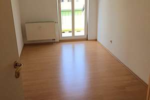 Dachgeschosswohnung im Herzen von Dresden mit Blick ins Grüne – Die vollständige Adresse der Immobilie erhältst du vom Anbieter., 1309 Striesen-Ost, Dresden – Vorschaubild 8