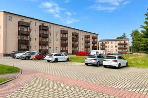 Großzügige 3-Raumwohnung mit Balkon | HP | Bad mit Fenster & Wanne | Küche mit Fenster | PKW-SP – Körnerstraße 5, 1809 Heidenau – Vorschaubild 3