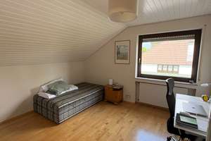 Schöne 4-Zimmer-DG-Wohnung in Nürtingens bester Wohnlage – Die vollständige Adresse der Immobilie erhältst du vom Anbieter., 72622 Nürtingen – Vorschaubild 6