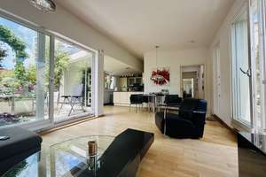 Investieren in Lebensqualität: Stilvolles Penthouse mit Hauscharakter in Berlin