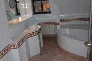 Wohlfühl 5-Zimmer-Dachatelier Wohnung mit Loggia und Einbauküche – 97070 Altstadt, Würzburg – Vorschaubild 17