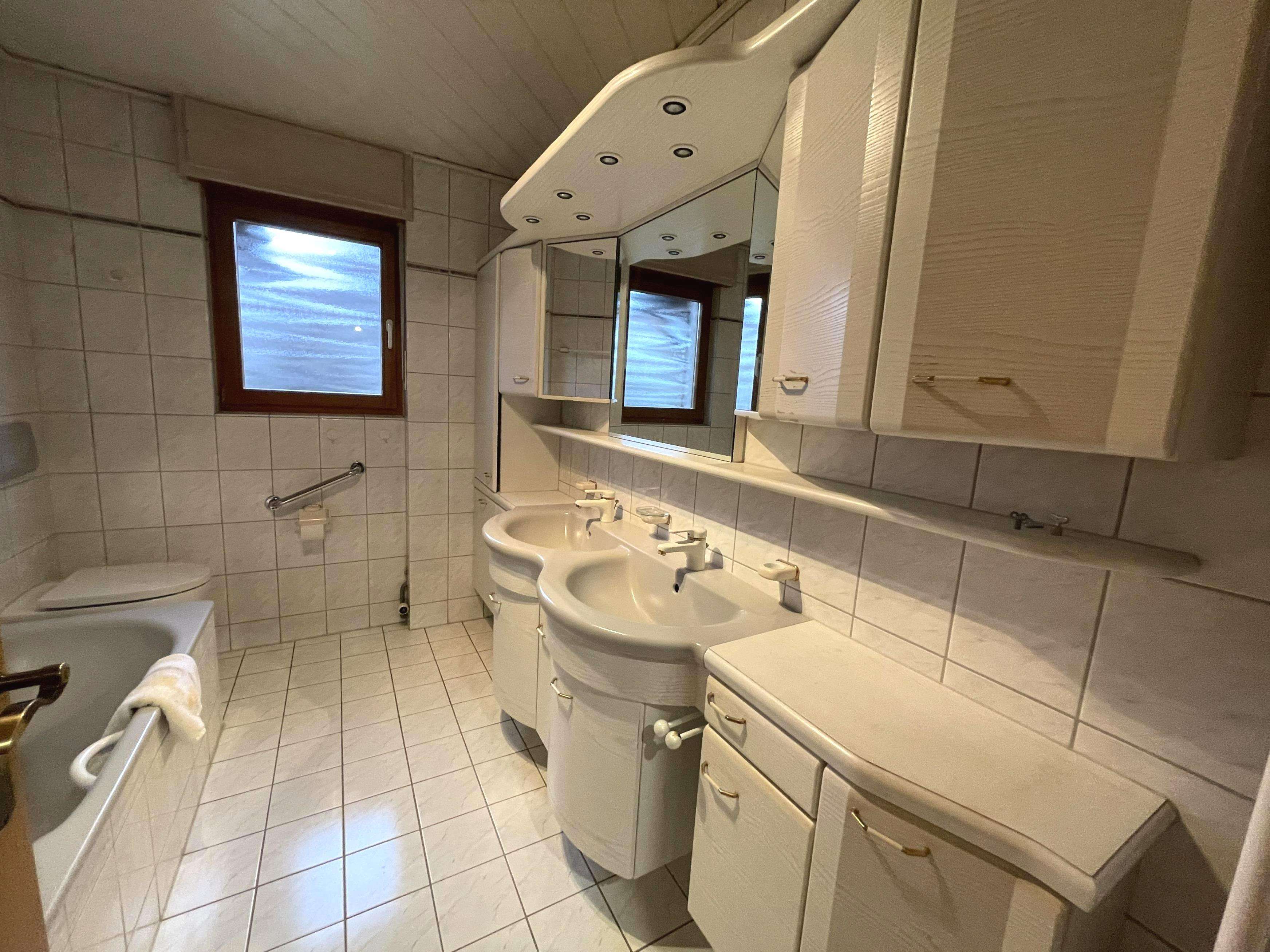 Immobilie in Schutterwald - Schutterwald, Höfen - Großzügig wohnen im Grünen - 151 qm ETW mit Hausgefühl - Bild 0