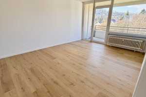 Helle modernisierte 2-Zimmer-Wohnung mit Loggia und Stellplatz in Bielefeld-Sieker – Detmolder Straße 212, 33604 Bielefeld – Vorschaubild 2