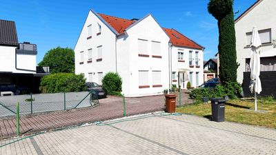 Gepflegte Doppelhaushälfte mit 2 Wohneinheiten, Garten & neuer Heizung