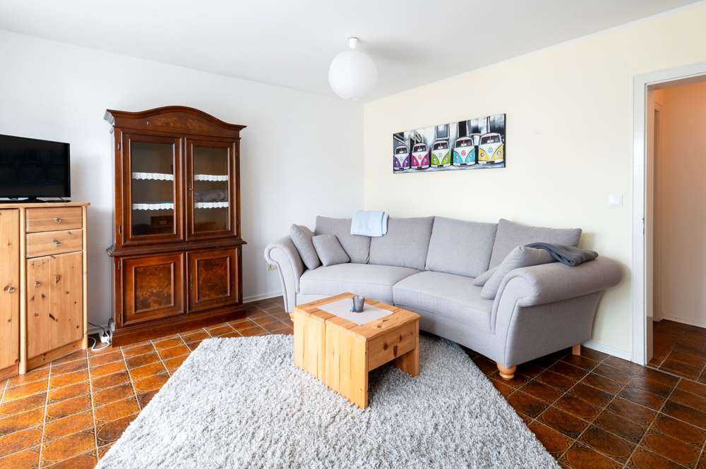 Immobilie in Stapel - Seltene Gelegenheit: Reetdachhaus plus Bungalow inmitten einer beliebten Ferienregion. - Bild 0