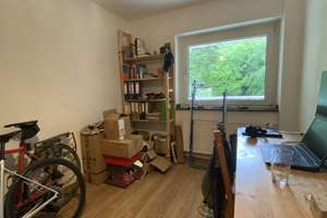 Schicke, kleine 3-Zimmer-Wohnung - bald mit Mietergarten, Übernahme EBK – Am Wald 37 A, 40597 Benrath, Düsseldorf – Vorschaubild 4