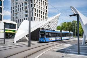 Sonne. Grün. Und zwei Balkone. – Luxemburgerstr 8, 80805 Münchner Freiheit, München – Vorschaubild 17
