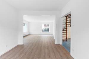 Modernisiertes Einfamilienhaus in begehrter Wohnlage – Die vollständige Adresse der Immobilie erhältst du vom Anbieter., 22607 Bahrenfeld, Hamburg – Vorschaubild 10