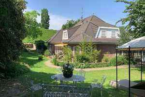 *RAUMWUNDER VILLA* mit Privatsphäre, Sicherheit für Sie und Ihre Familie! – Viersen (Kreis) – Vorschaubild 1
