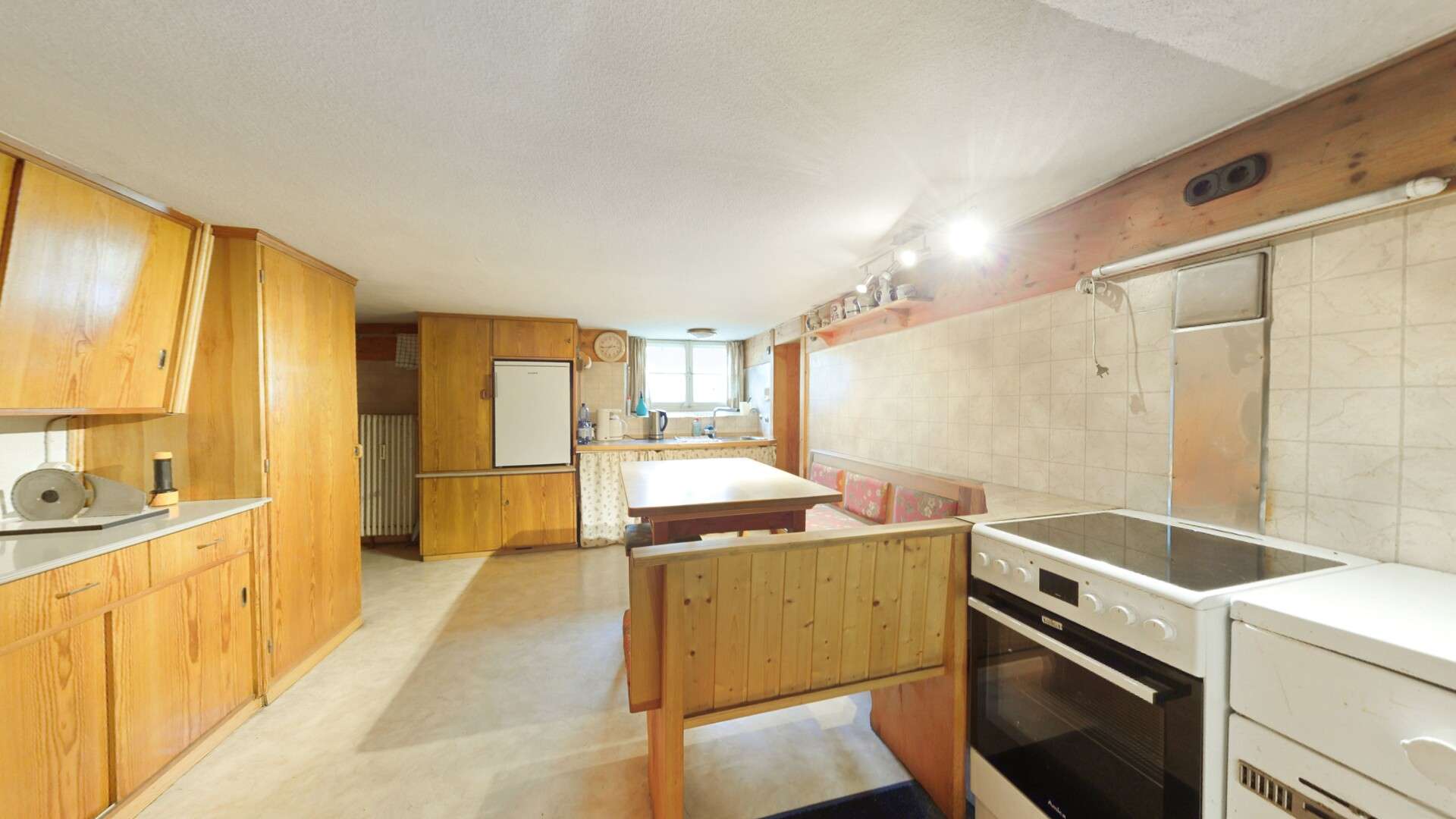 Immobilie in Feldberg - MFH mit Gewerbeeinheit - Bild 1