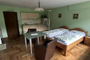 Wohnen. Vermieten. Entwickeln --
Charmantes Wohnhaus in Heidelberg zu verkaufen – Die vollständige Adresse der Immobilie erhältst du vom Anbieter., 69118 Ziegelhausen, Heidelberg – Vorschaubild 19