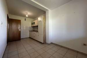 Bezugsfreie 2-Zimmer-Wohnung in gepflegtem Dreiparteienhaus: Wohnen oder Vermieten in LEV-Wiesdorf! – Friedensstraße 37, 51373 Wiesdorf, Leverkusen – Vorschaubild 16