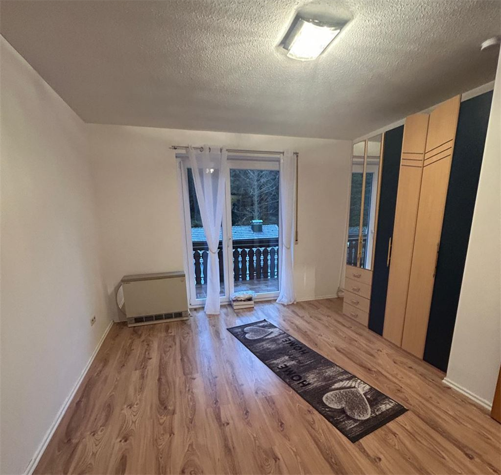 Immobilie in Gutach (Schwarzwaldbahn) - Viel Wohnfläche, top gepflegt – einzigartiges Zweifamilienhaus in Gutach - Bild 0