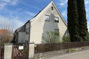 PROVISIONSFREI: Attraktives Haus mit zwei getrennten Wohnungen - eröffnet vielseitige Möglichkeiten! – Die vollständige Adresse der Immobilie erhältst du vom Anbieter., 86609 Donauwörth – Vorschaubild 2