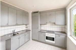 Allein auf der Etage: Dachgeschosswohnung mit 2 Balkonen, Aufzug & 2 Tiefgaragenplätzen – Die vollständige Adresse der Immobilie erhältst du vom Anbieter., 14193 Schmargendorf, Berlin – Vorschaubild 5