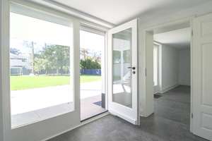 Großzügige Architektur trifft zeitgemäßes Design in wunderschönen Lichterfelde-West – Die vollständige Adresse der Immobilie erhältst du vom Anbieter., 12205 Lichterfelde, Berlin – Vorschaubild 3