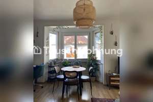 Tauschwohnung: Altbau Wohnung in West gegen Wohnung mit guter Parksituation