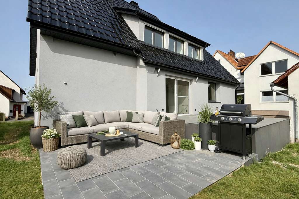 Immobilie in Dielmissen - Umfassend saniertes Einfamilienhaus mit 172 m² Wohnfläche, großer Terrasse und 1.001 m² Grundstück - Bild 3