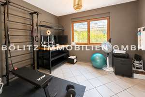 Wintergarten-Highlight: EFH in Rudow | ca. 162 m² BGF | 6 Zimmer | Pool, Garten & Carport – Die vollständige Adresse der Immobilie erhältst du vom Anbieter., 12355 Rudow, Berlin – Vorschaubild 15