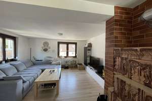 Saniertes 3 Familienhaus mit 3 Stellplätzen Balkon und Terrasse – Die vollständige Adresse der Immobilie erhältst du vom Anbieter., 73268 Erkenbrechtsweiler – Vorschaubild 1