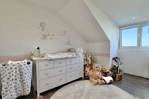 Sehr schöne, helle 4 ZKB, komplett renoviert – Die vollständige Adresse der Immobilie erhältst du vom Anbieter., 85055 Nordost, Ingolstadt – Vorschaubild 8