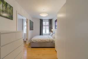 Repräsentative Wohnung in Mitte – Die vollständige Adresse der Immobilie erhältst du vom Anbieter., 10117 Mitte (Ortsteil), Berlin – Vorschaubild 29