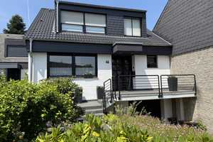 Einfamilienhaus mit großzügigem Garten, Garage und Carport – Mülheim an der Ruhr – Vorschaubild 2