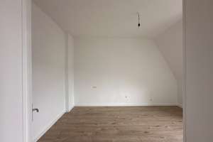Erstbezug nach Renovierung – Moderne 78,00 m² Wohnung in zentraler Lage von Wuppertal-Oberbarmen – Berlinerstraße 153, 42277 Oberbarmen, Wuppertal – Vorschaubild 6