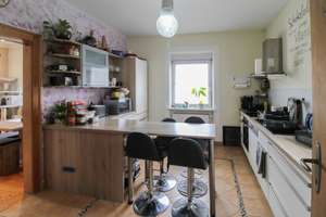 Greifen Sie zu! Gepflegtes Einfamilienhaus samt Garten, Garage und 2 Freistellplätzen in Haßloch – Die vollständige Adresse der Immobilie erhältst du vom Anbieter., 67454 Haßloch – Vorschaubild 7