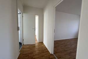 3-Raum-Familienwohnung sucht Sie ... SpielPLATZ im Innenhof – Yorckstraße 34b, 9130 Yorckgebiet, Chemnitz – Vorschaubild 7
