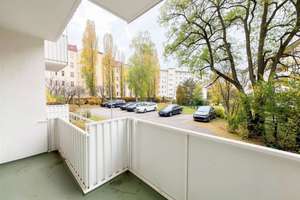 2-Zimmer-Wohnung in Berlin-Westend mit Balkon, Keller & Potenzial I bezugsfrei & sofort verfügbar