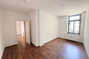 Bezugsfrei in zentraler Lage! * Tageslichtbad * Laminat * Südbalkon * WG-geeignet * hohe Rücklage – Georg-Schumann-Straße 49, 4155 Gohlis-Süd, Leipzig – Vorschaubild 10