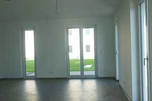 Doppelhaushälfte mit eigenem Garten, großer Terrasse und Einbauküche! – Wegedornstraße 263A, 12524 Berlin – Vorschaubild 3