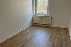 Helle 3-Zimmer-Wohnung mit Balkon in Chemnitz – Helmholtzstraße 45, 9131 Hilbersdorf, Chemnitz – Vorschaubild 4