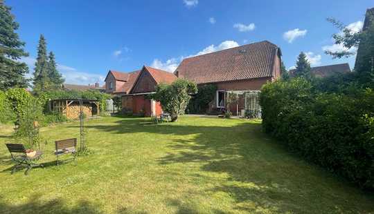 Bild von Garbsen OT - Einfamilienhaus mit viel Platz und sonnigem Garten!